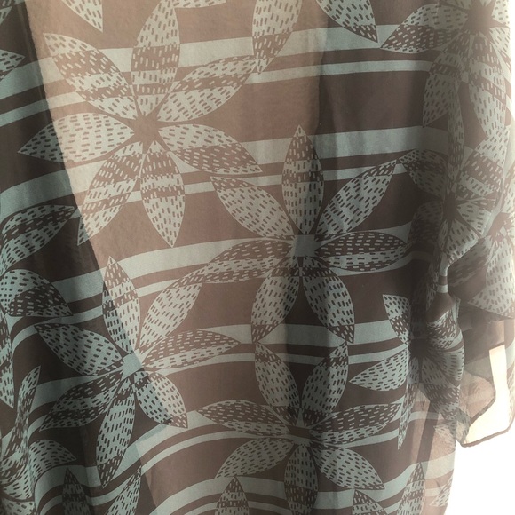 LuLaRoe kimono - Picture 5 of 5